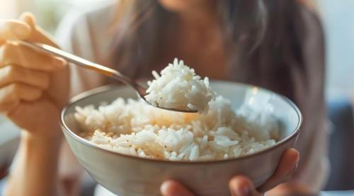 Dieta cu orez de 1.000 de calorii: cum funcționează și ce rezultate oferă
