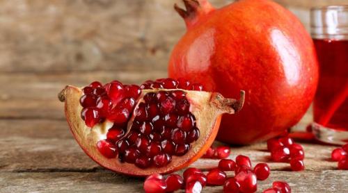 Greșeala majoră pe care o faci când mănânci rodie