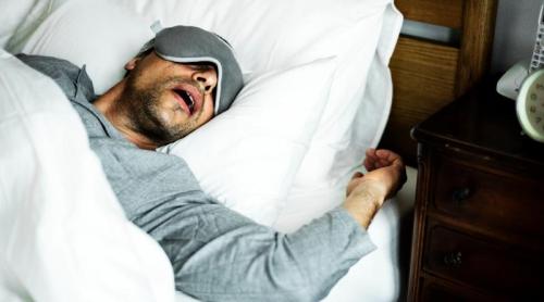 Medic pneumolog: oboseala de primăvară, simptom ascuns pentru apneea obstructivă în somn