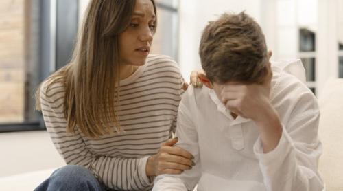 Planul de siguranță pentru un adolescent aflat în pericol de suicid, scris de Leca pentru părinte, cu limbaj concret și pași simpli