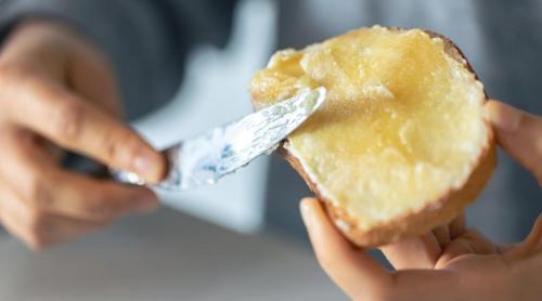 Untul din 2 ingrediente pe care vei vrea să l pui pe orice. Se face în mai puțin de 5 minute