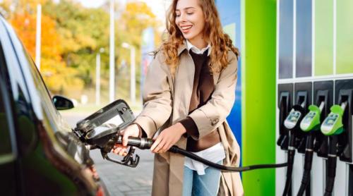 Carburanții se ieftinesc brusc: cât au scăzut în doar 3 zile