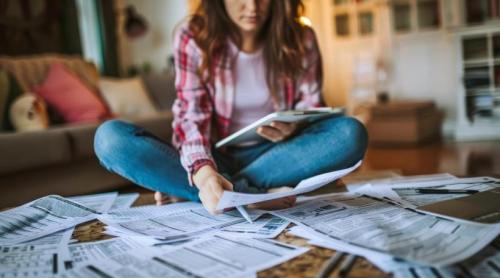 Cum îți faci un buget lunar și unde pierzi bani fără să ți dai seama