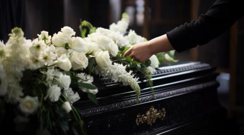 De ce nu se fac înmormântări în zilele de luni. Radu Leca:  Mii de oameni se îmbolnăvesc