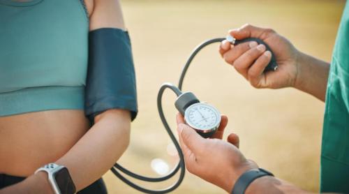 Exercițiul chinezesc de 10 minute care scade tensiunea arterială