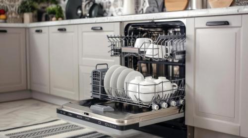 Greșeala banală care îți strică mașina de spălat vase