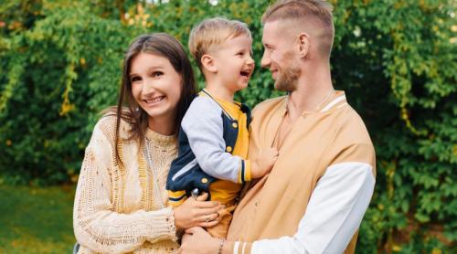 Cei mai inteligenți părinți au grijă să își învețe copiii 11 lecții valoroase, inspirate din metodele de parenting de altădată