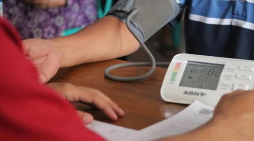 Hipertensiunea arterială la tineri: semne, cauze și când mergi la cardiolog