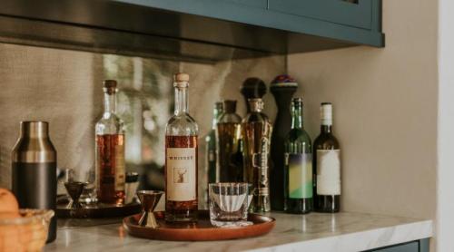 Nu doar vinul se strică. Ce alcool își pierde calitatea mult mai repede decât ai crede