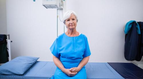Un tratament revoluționar a redus cu 80% o tumoră considerată „inoperabilă”,  la o pacientă de 92 de ani