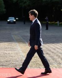 gafele lui nicusor dan sunt diferite de gafele vioricai dancila sau e periculoso sporgersi