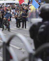 omul care a facut posibile violentele in piata victoriei protejat de guvernul bolojan