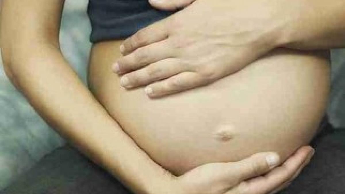 caressbelly-e1281017298417