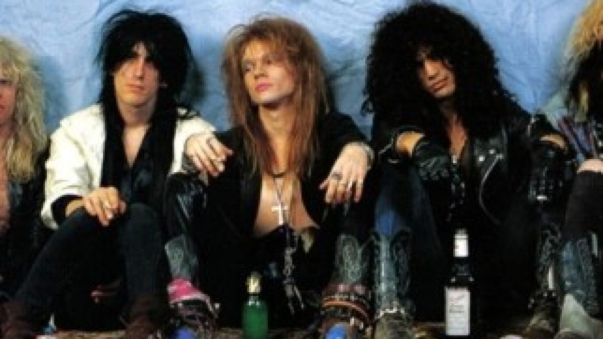 guns-n-roses-poster-e1281955157712