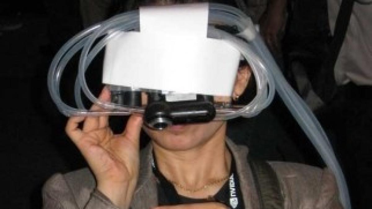 meta-cookies-headset-100728-02