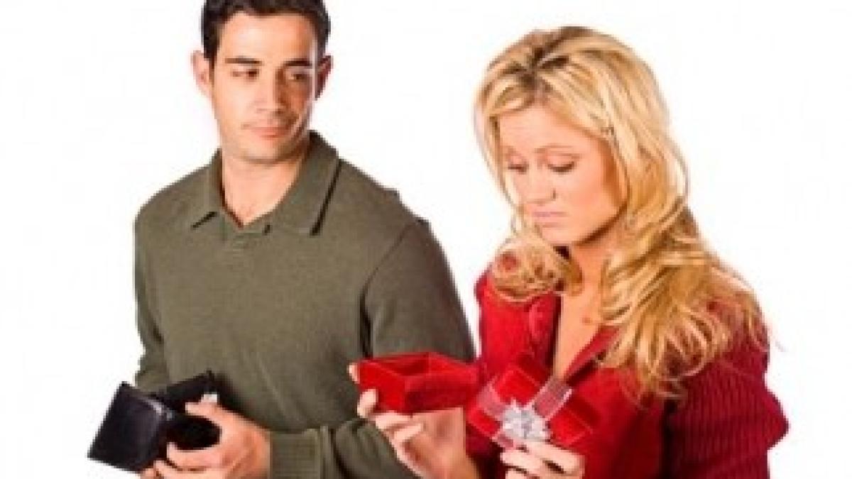 sad_christmas_couple