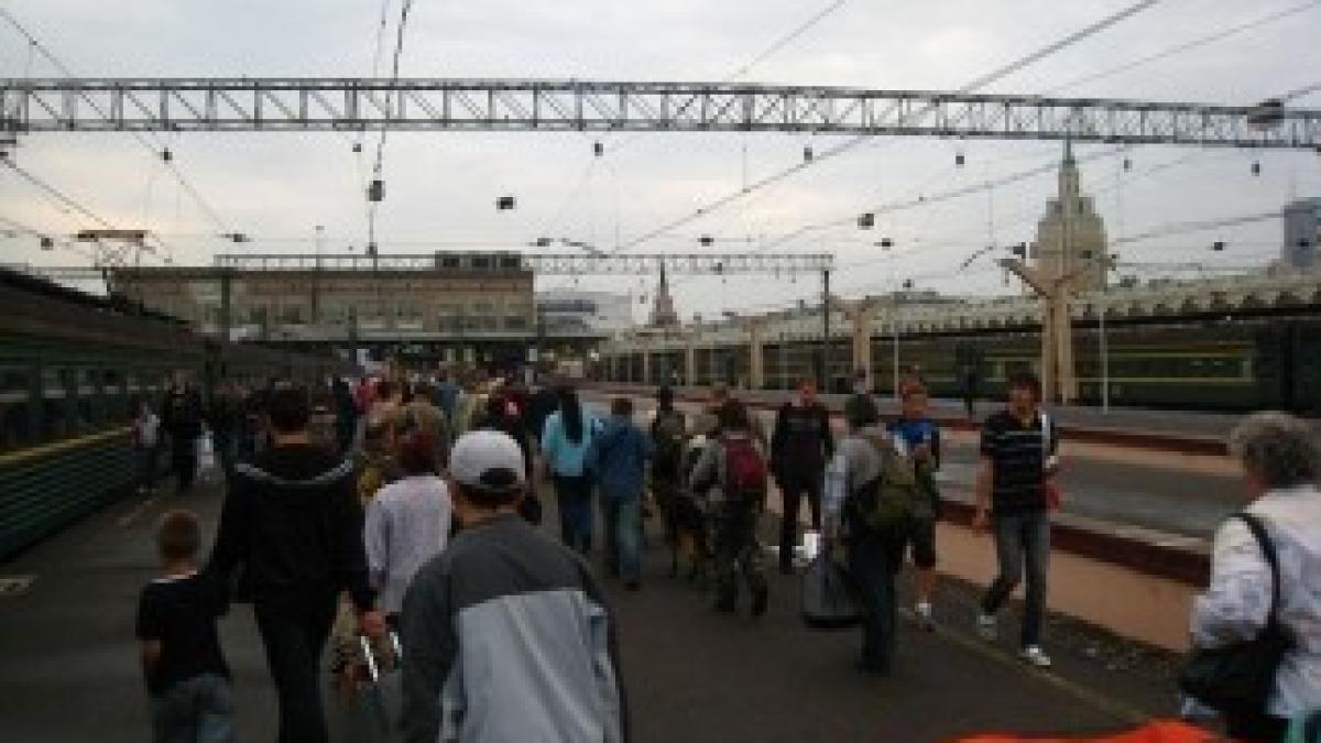 20090906-dacha-moscow-train-station