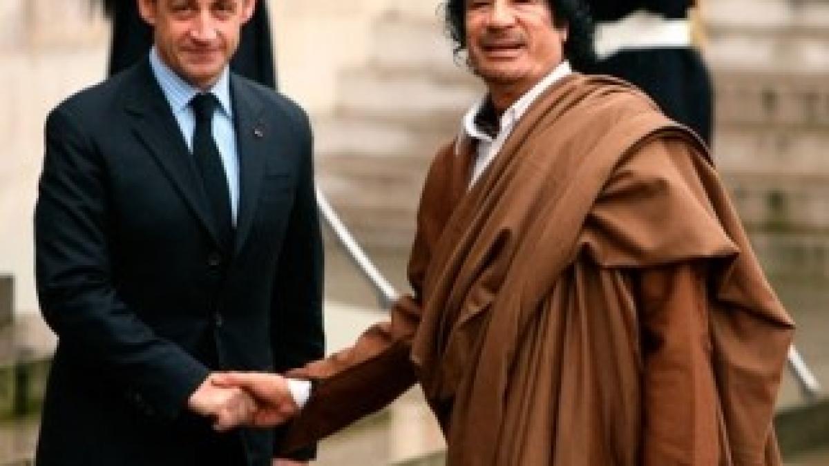 Sarkozy-Gaddafi-Masonic-Handshake3