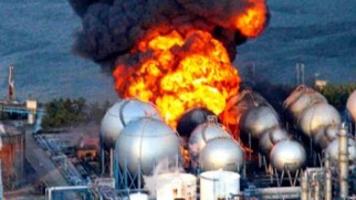 Explozie-rafinarie-in-provincia-Chiba