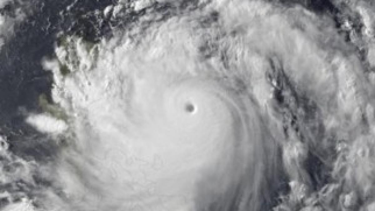 105200-super-typhoon-songda-to-strike-china-govt-issues-warning