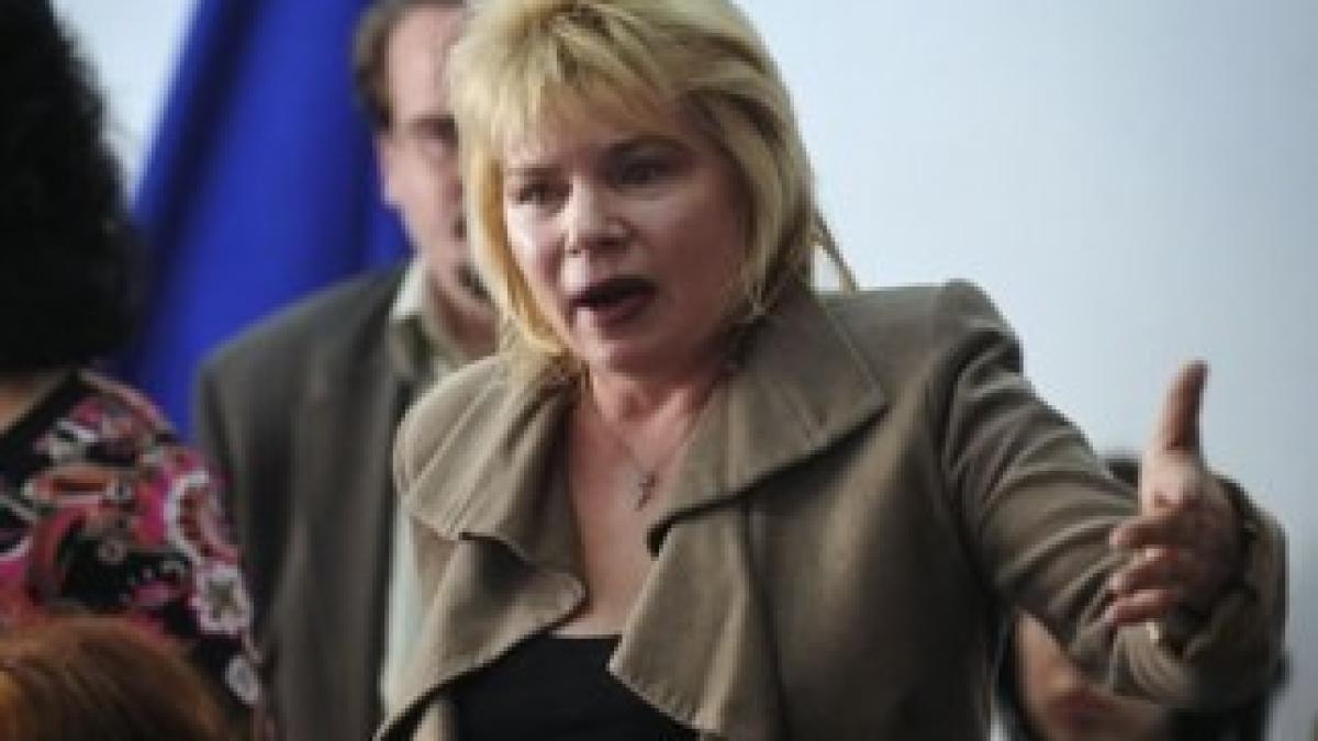 mona-pivniceru-400x300-andrei-pungovschi