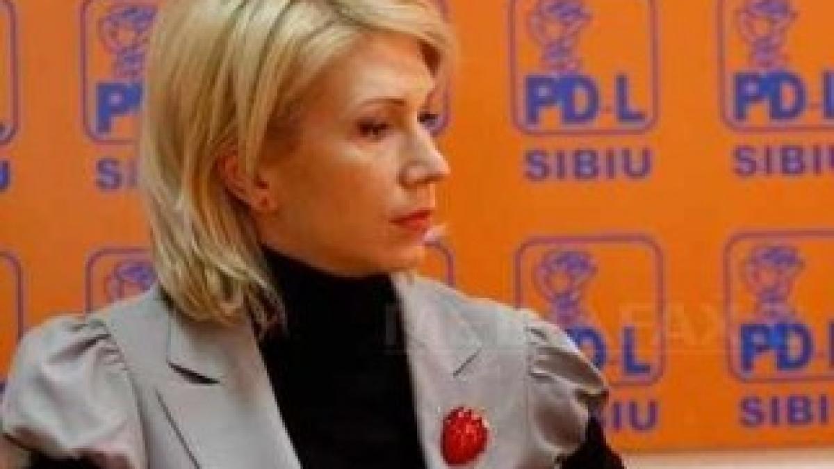 raluca-turcan-604-ana-poenariu