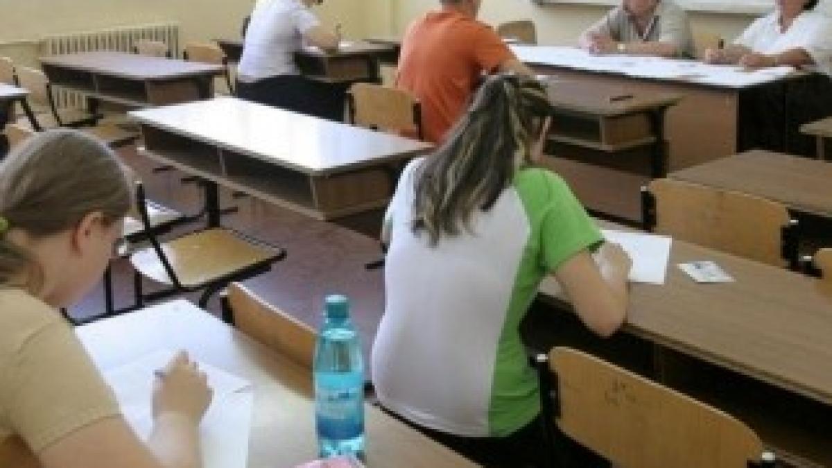 bacalaureat-2010-subiecte-si-bareme-la-matematica-si-istorie-4781