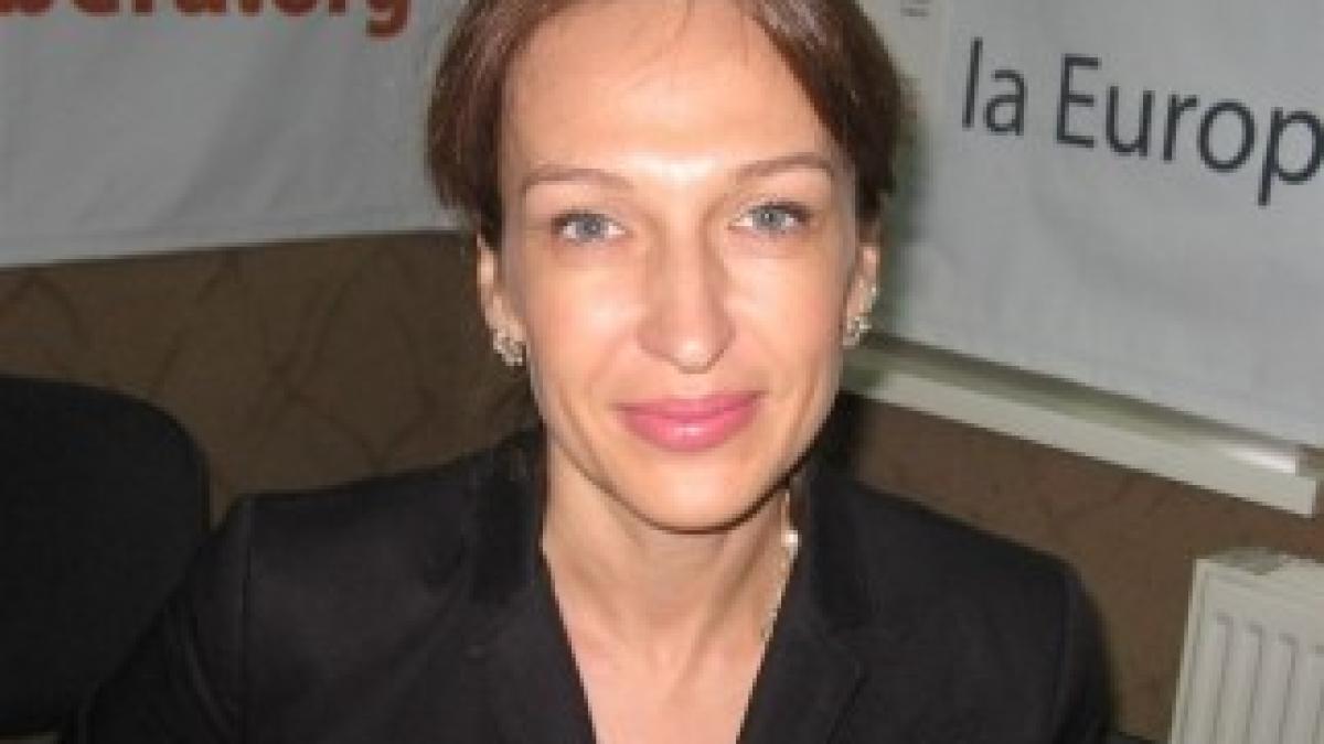 154E53A7-9CE3-4DC6-AE30-55F2DB640FC5_mw800