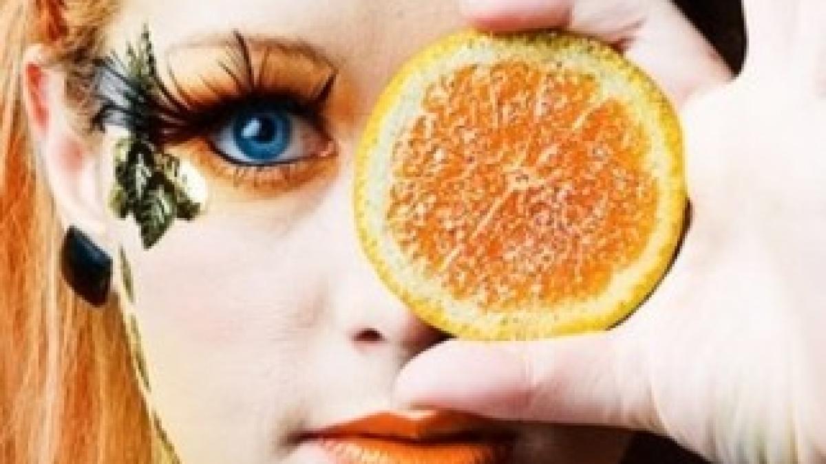 orange-eyes-make-up
