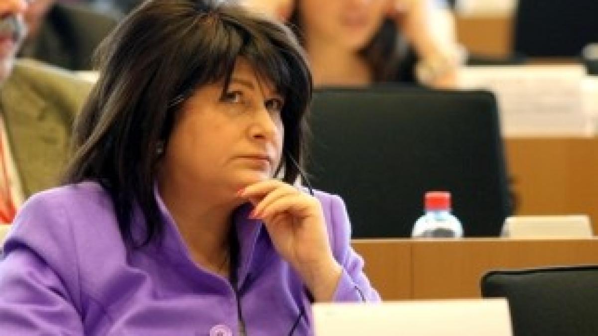 rovana-plumb-stefan-micsik