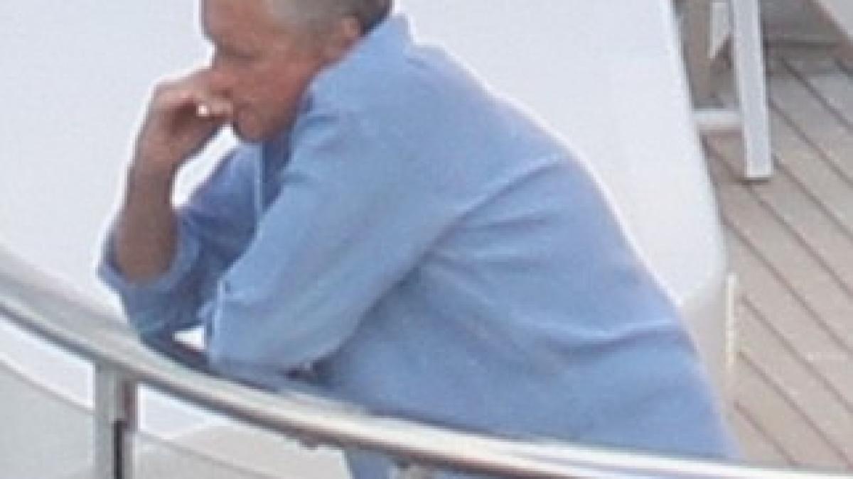 article-0-0D4216CA00000578-310_634x570