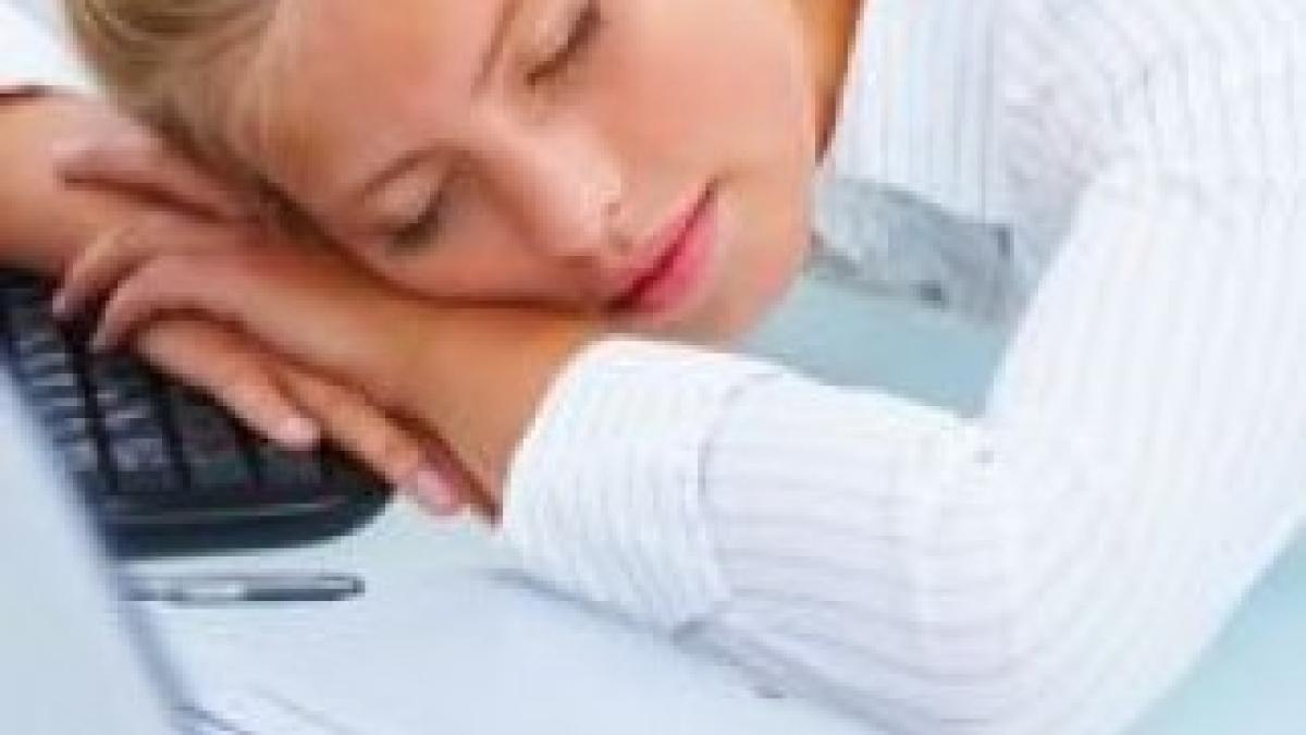 De-ce-ni-se-face-somn-in-jurul-pranzului