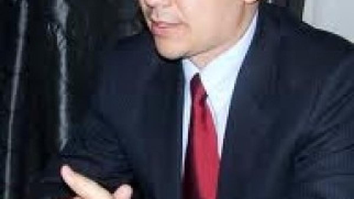 ponta-dat-pe-mana-DNA