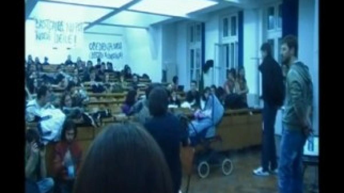 studenti-istorie-DESCHIDERE