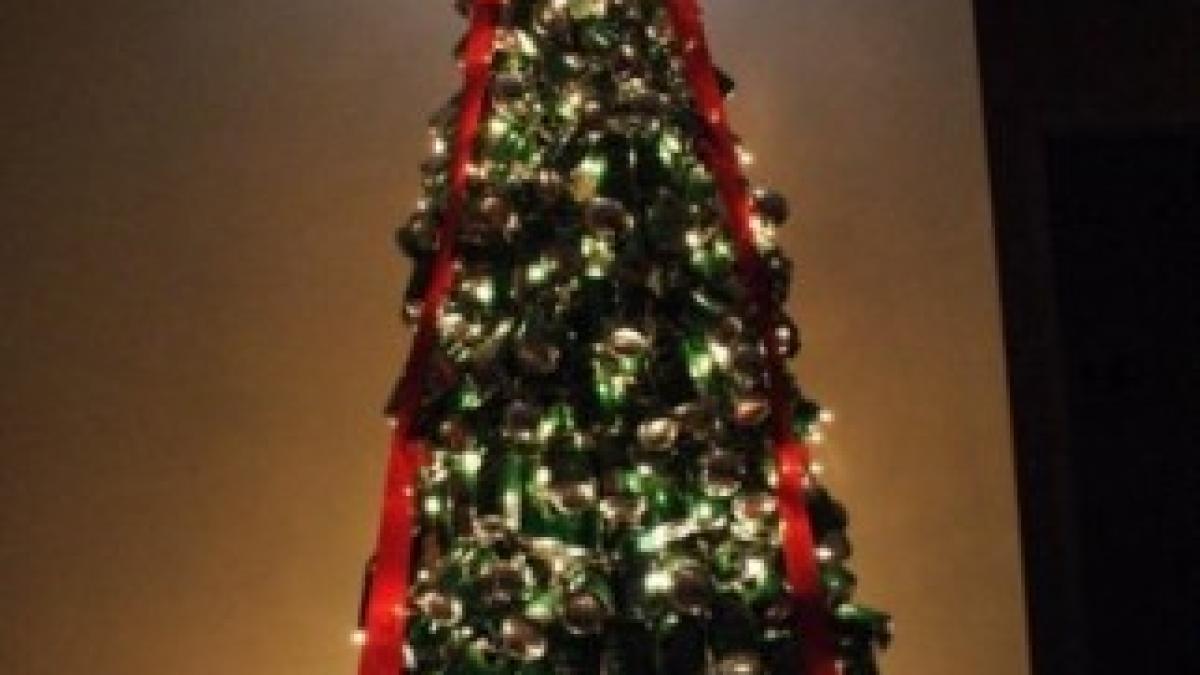 tin-can-christmas-tree