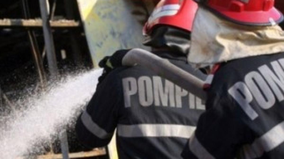 interventie_pompieri_incendiu_112_07212500