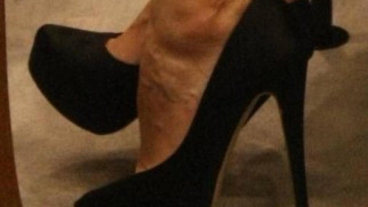 ce_diva_are_aceste_picioare_imbatranite_28ba0bc4c9