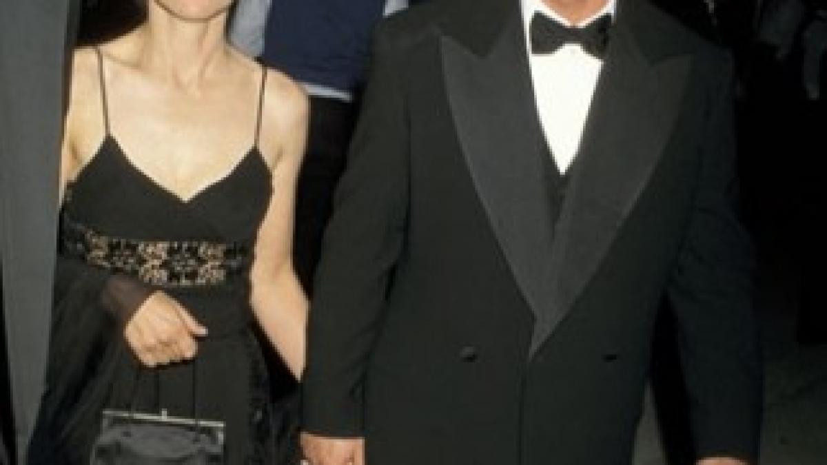 155602-robyn-will-make-mel-pay