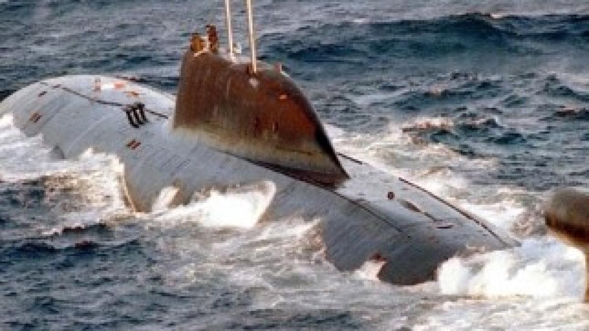 800px-Akula_class_submarine