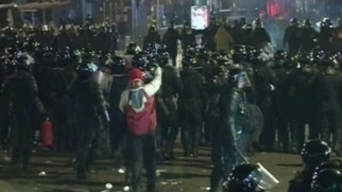 protest_violent_94057500