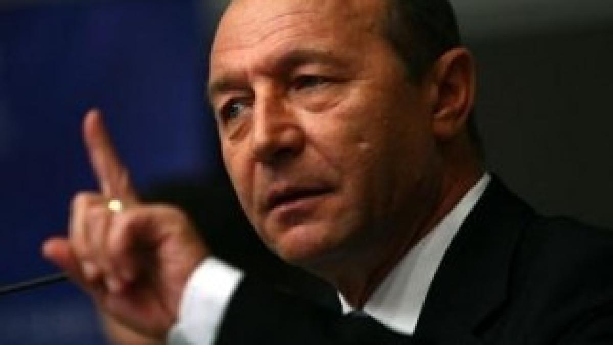 basescu_deget