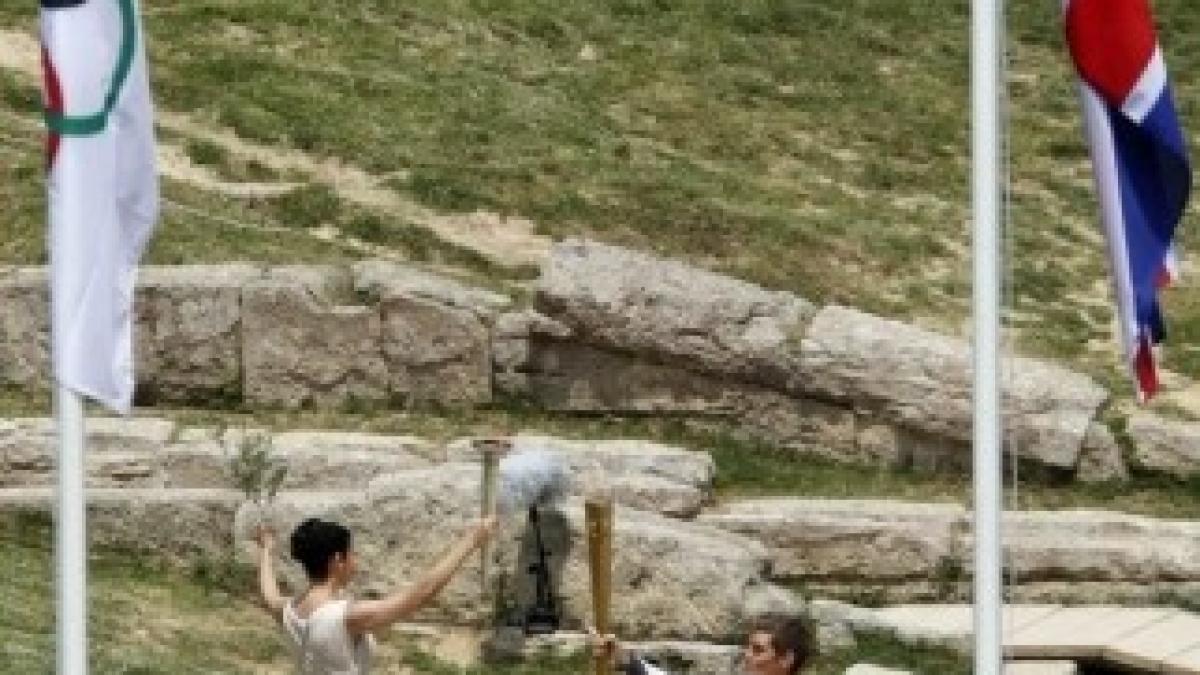 flacara_olimpica_2012_505x600