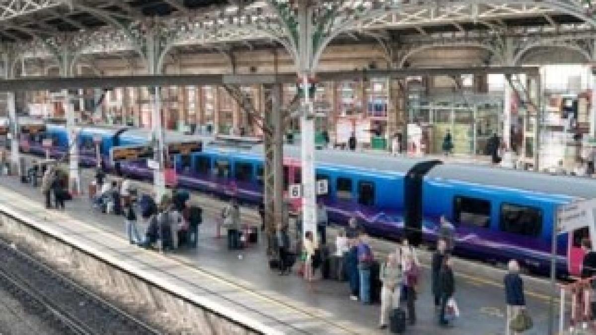 local-commuter-diesel-tra-008