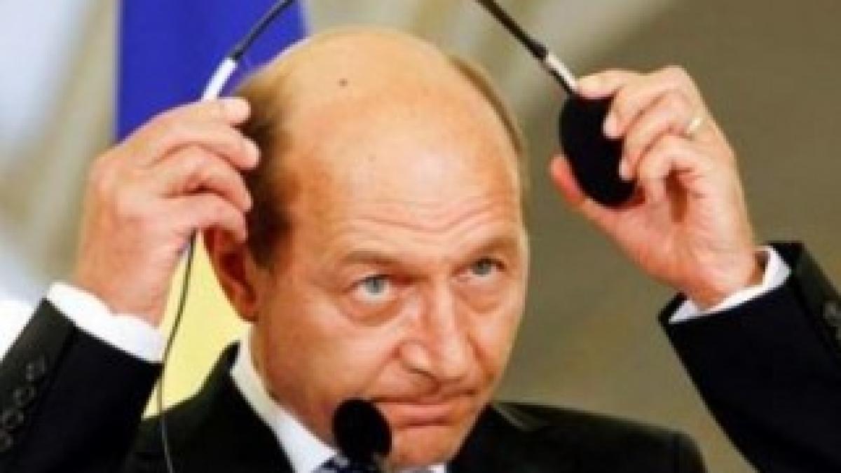 basescu_casti