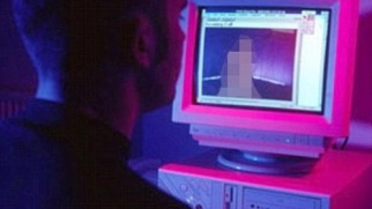 Man-watching-porn-on-computer