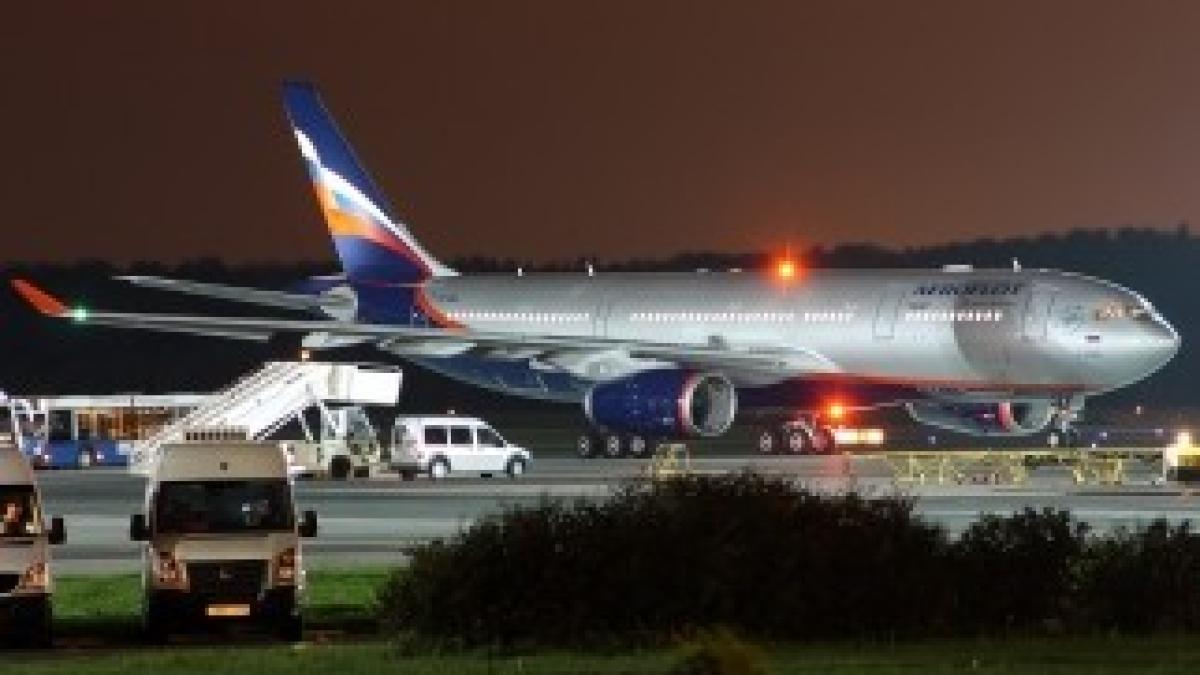 Aeroflot_Airbus_A330-243_VQ-BBG_Dvurekov
