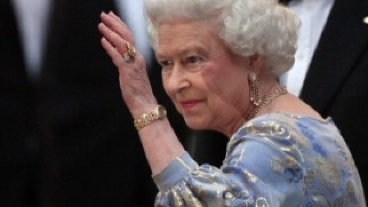 regina-elisabeta-a-ii-a-vrea-sa-isi-cumpere-ipad-printii-william-si-harry-cred-ca-bunica-lor-e-cool-94960