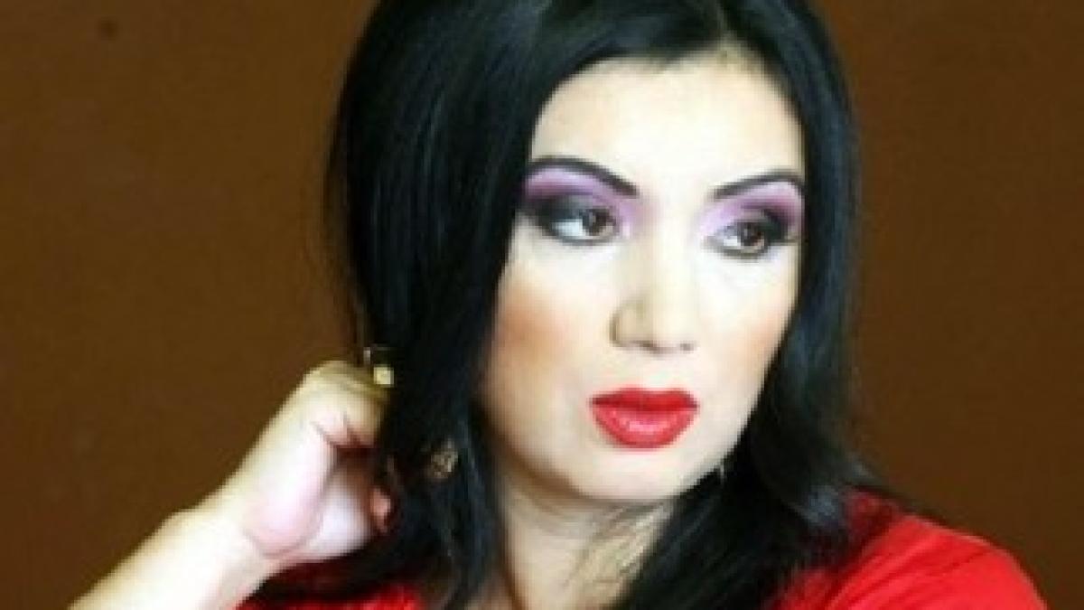 adriana_bahmuteanu1