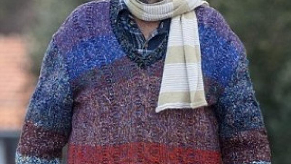 article-2261099-16DCF99F000005DC-462_306x423