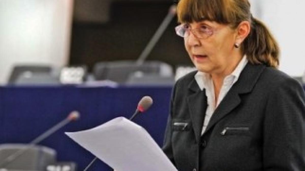 monica-macovei-decee1